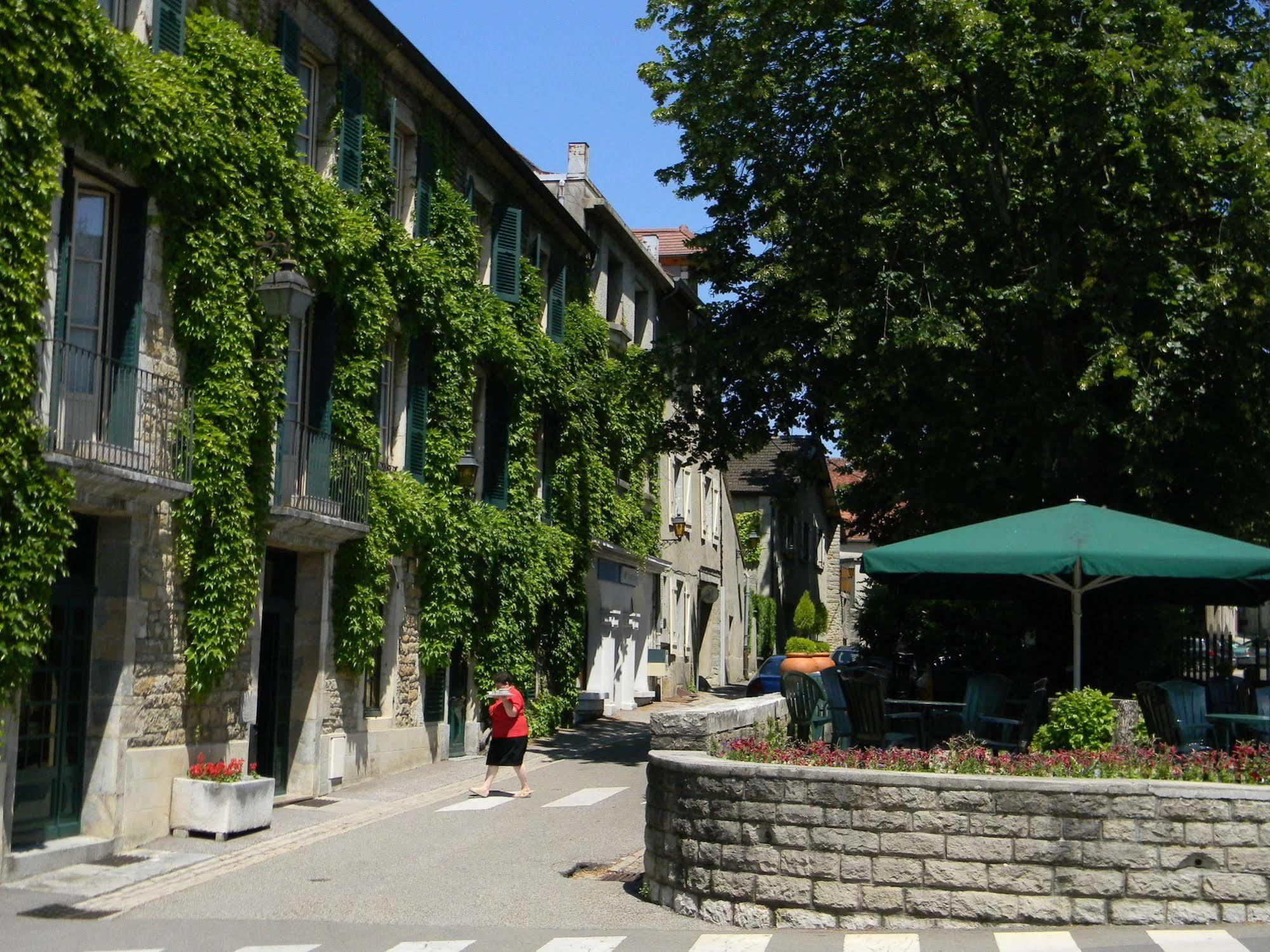 Logis Hotel Des Messageries Arbois Exteriér fotografie